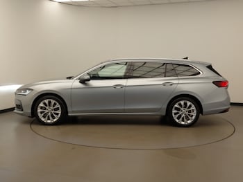 Used Skoda Superb 2024 for sale - 75594671: Photo
