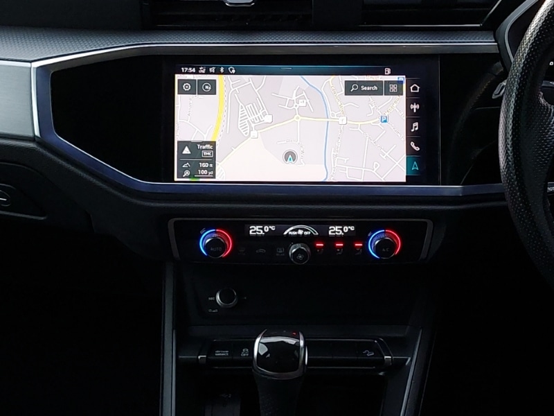 Used Audi Q3 2020 for sale - 76682978: Photo 10