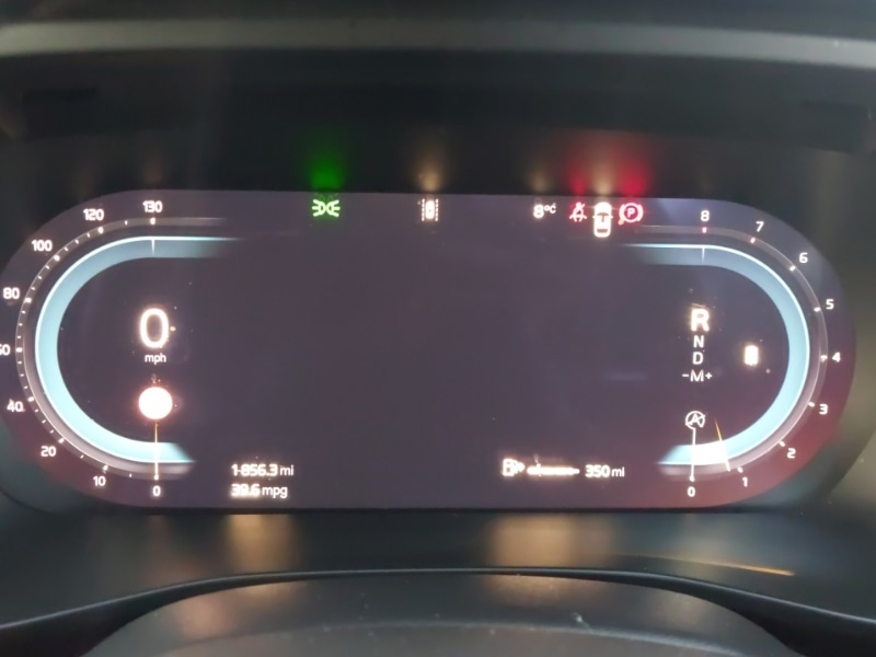 Used Volvo XC40 2024 for sale - 77709342: Photo 11