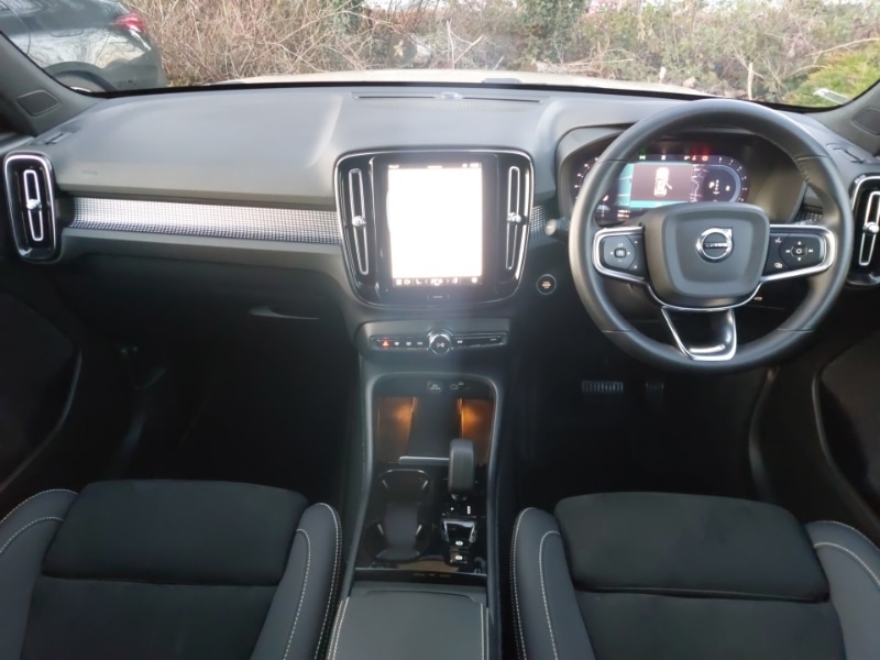 Used Volvo XC40 2024 for sale - 77709342: Photo 2