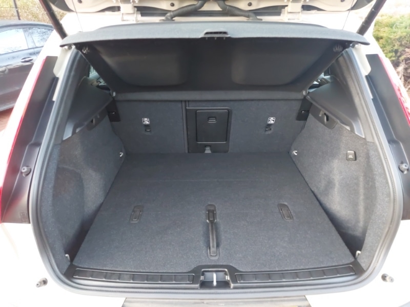 Used Volvo XC40 2024 for sale - 77709342: Photo 8