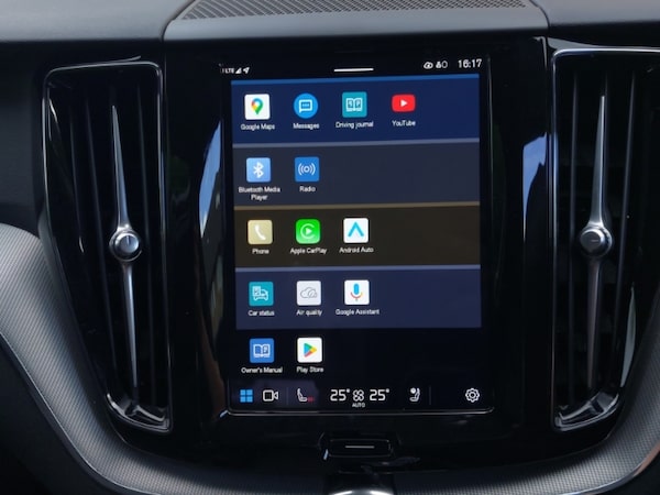 Used Volvo XC60 2024 for sale - 76182840: Photo 10