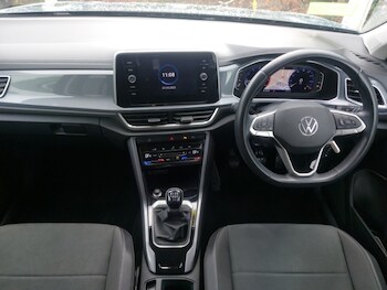 Used Volkswagen T-Roc 2022 for sale - 77237347: Photo