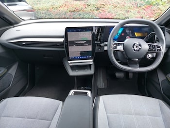 Used Renault Megane E Tech 2024 for sale - 76049770: Photo