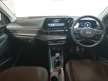 Used Hyundai i20 2025 for sale - 76310230: Photo 2