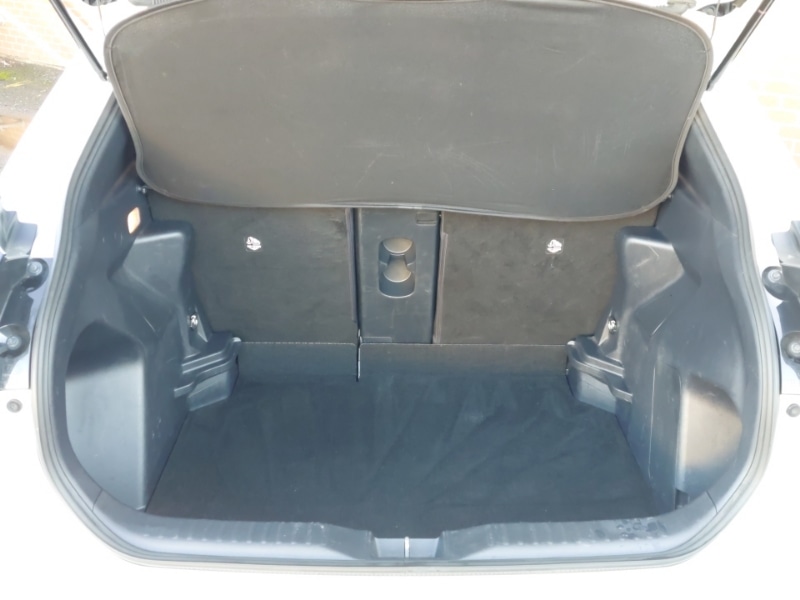 Used Toyota Yaris Cross 2022 for sale - 77891926: Photo 8