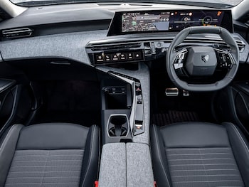 Used Peugeot 5008 2025 for sale - 77206197: Photo