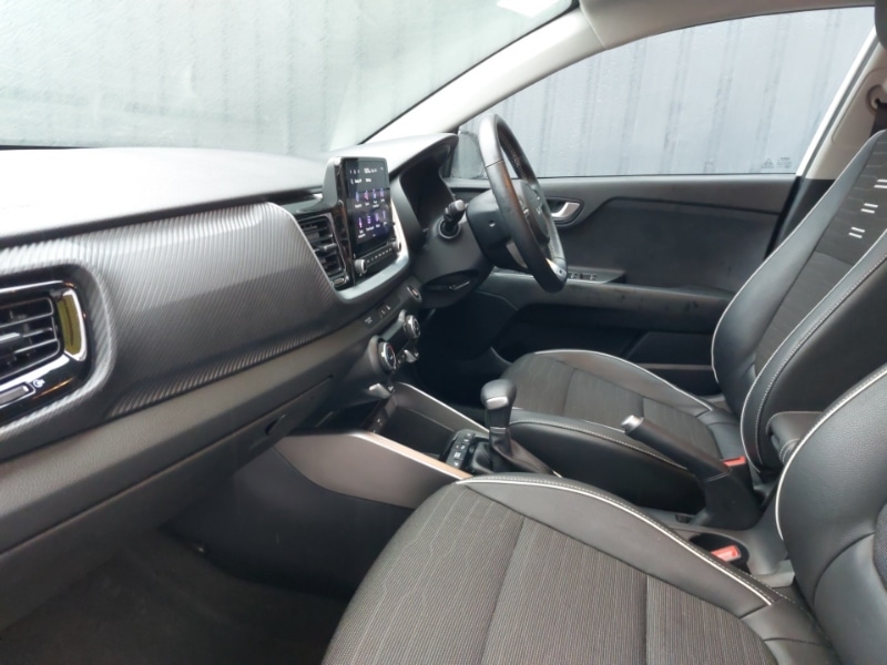 Used Kia Stonic 2023 for sale - 76771020: Photo 5