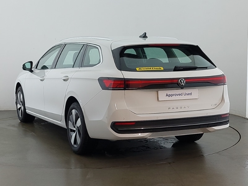 Used Volkswagen Passat 2025 for sale - 76947824: Photo 3