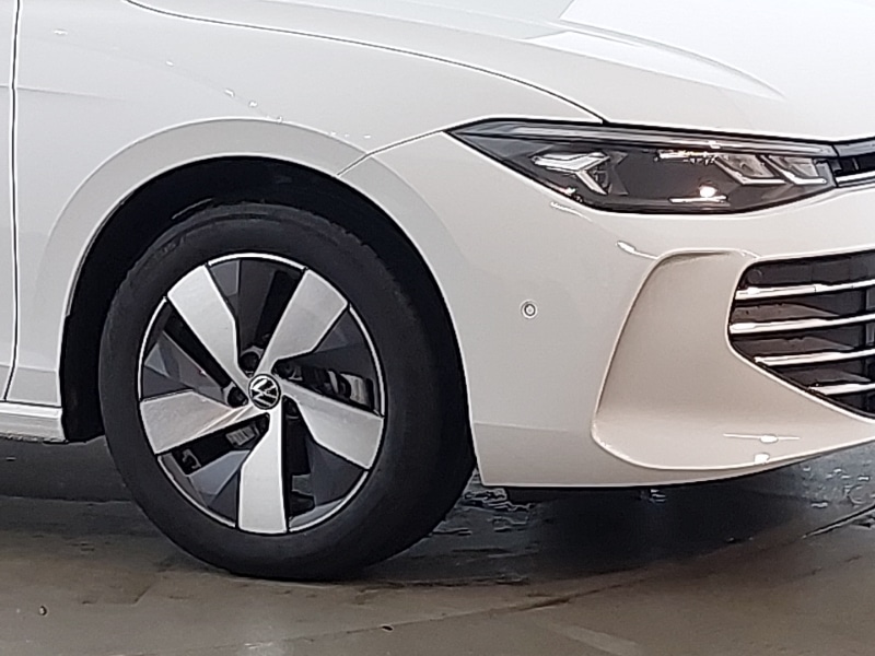 Used Volkswagen Passat 2025 for sale - 76947824: Photo 9