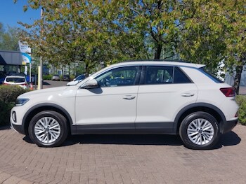 Used Volkswagen T-Roc 2023 for sale - 78423197: Photo