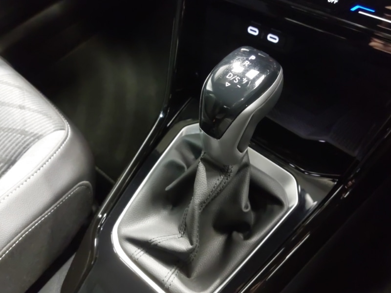 Used Volkswagen T-Roc 2025 for sale - 77062859: Photo 12