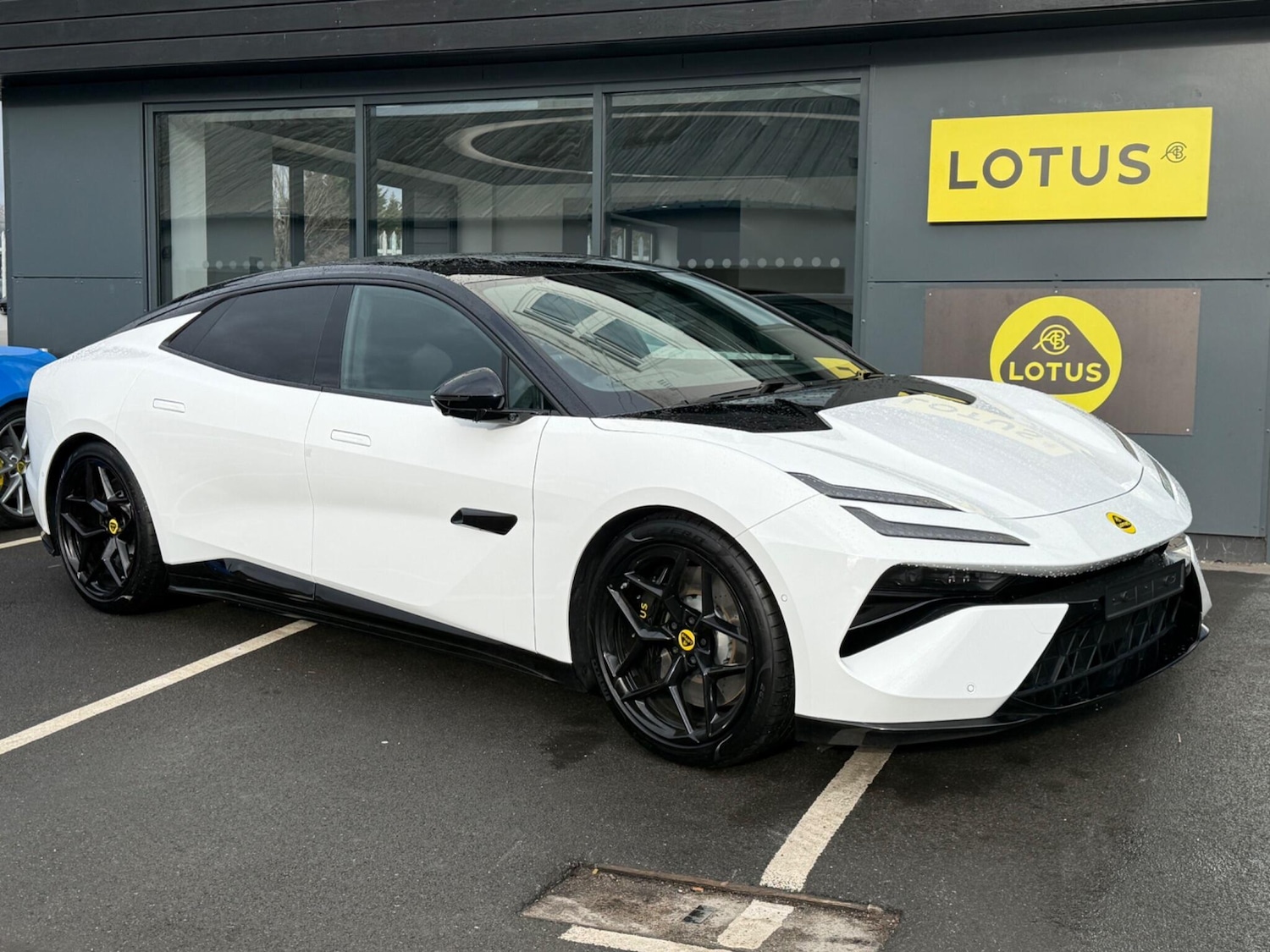 Used Lotus Emeya for sale - 78035979: Photo 2