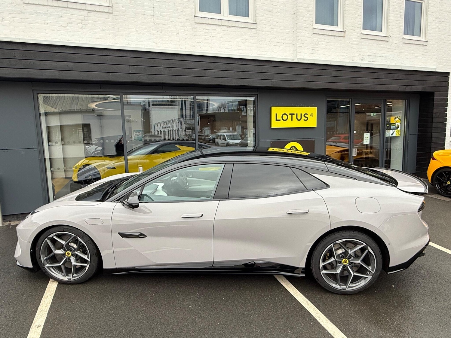 Used Lotus Emeya for sale - 78035980: Photo 11