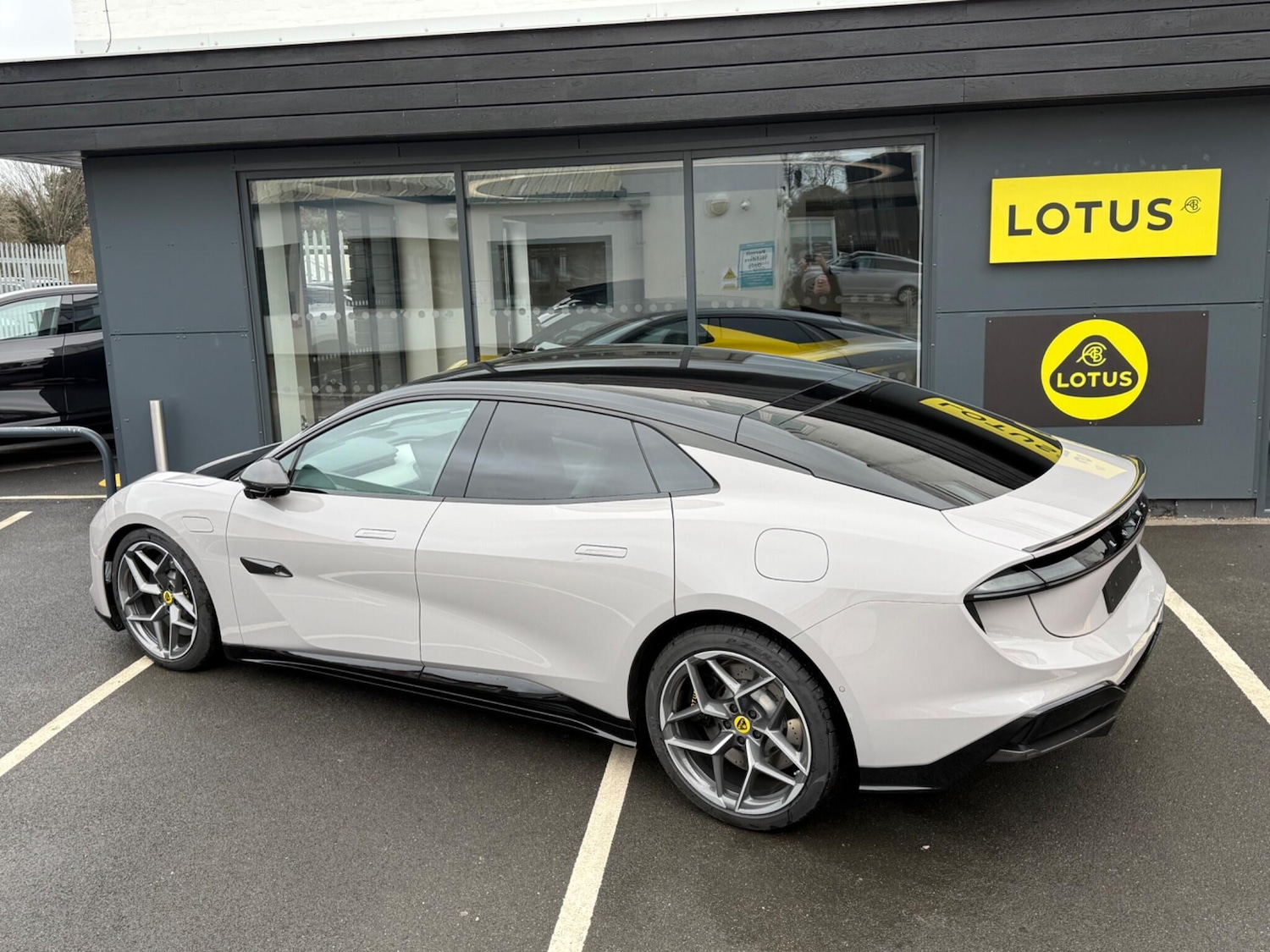 Used Lotus Emeya for sale - 78035980: Photo 8