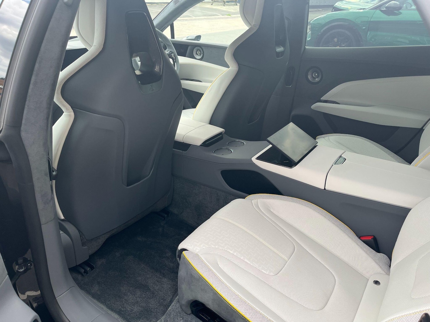 Used Lotus Emeya for sale - 78035989: Photo 9