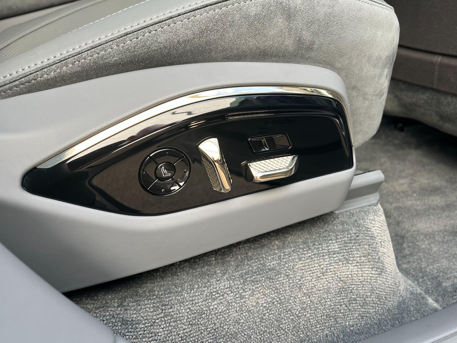 Used Lotus Eletre 2023 for sale - 78035972: Photo 29