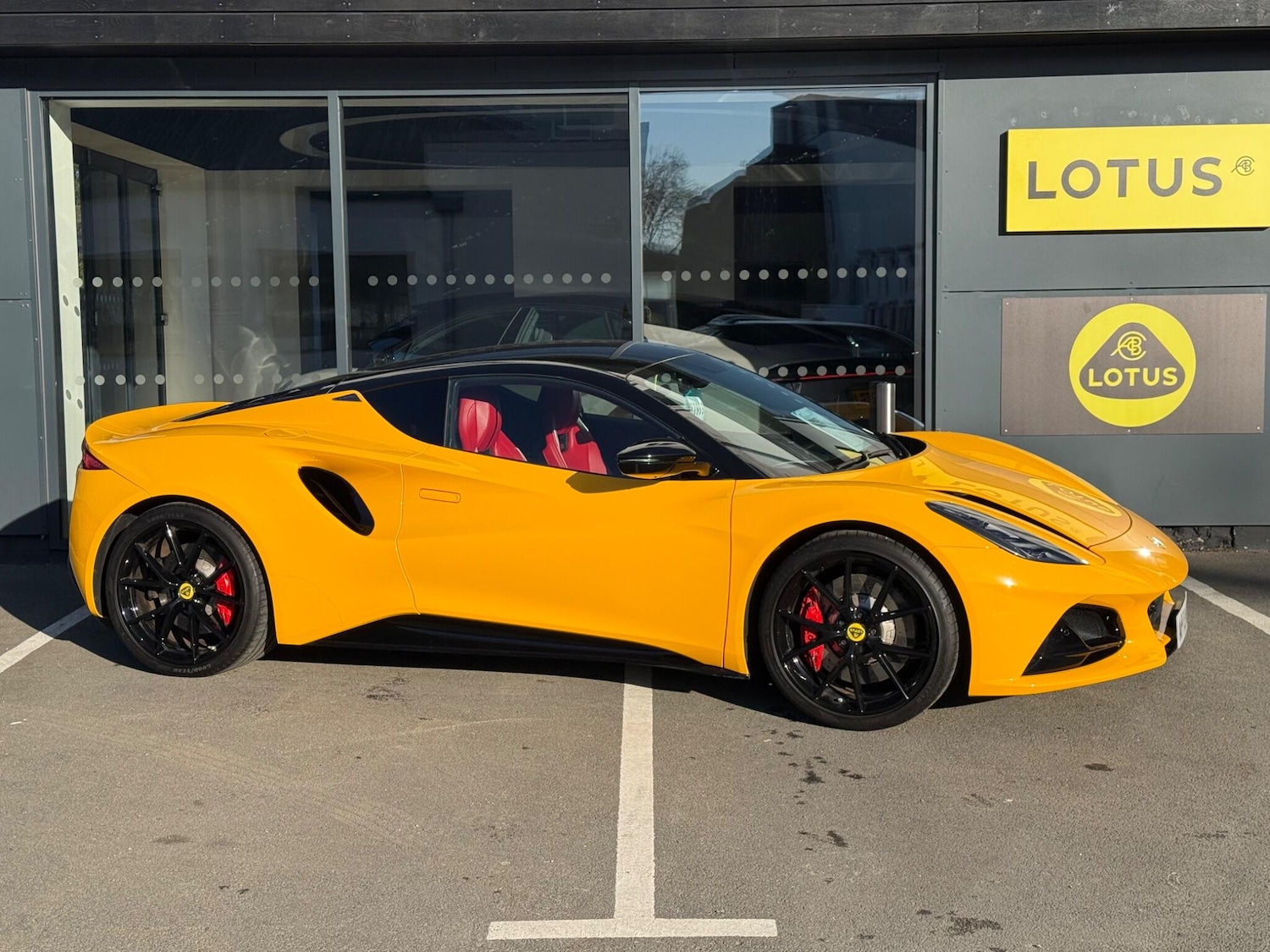 Used Lotus Emira 2024 for sale - 78035988: Photo 8