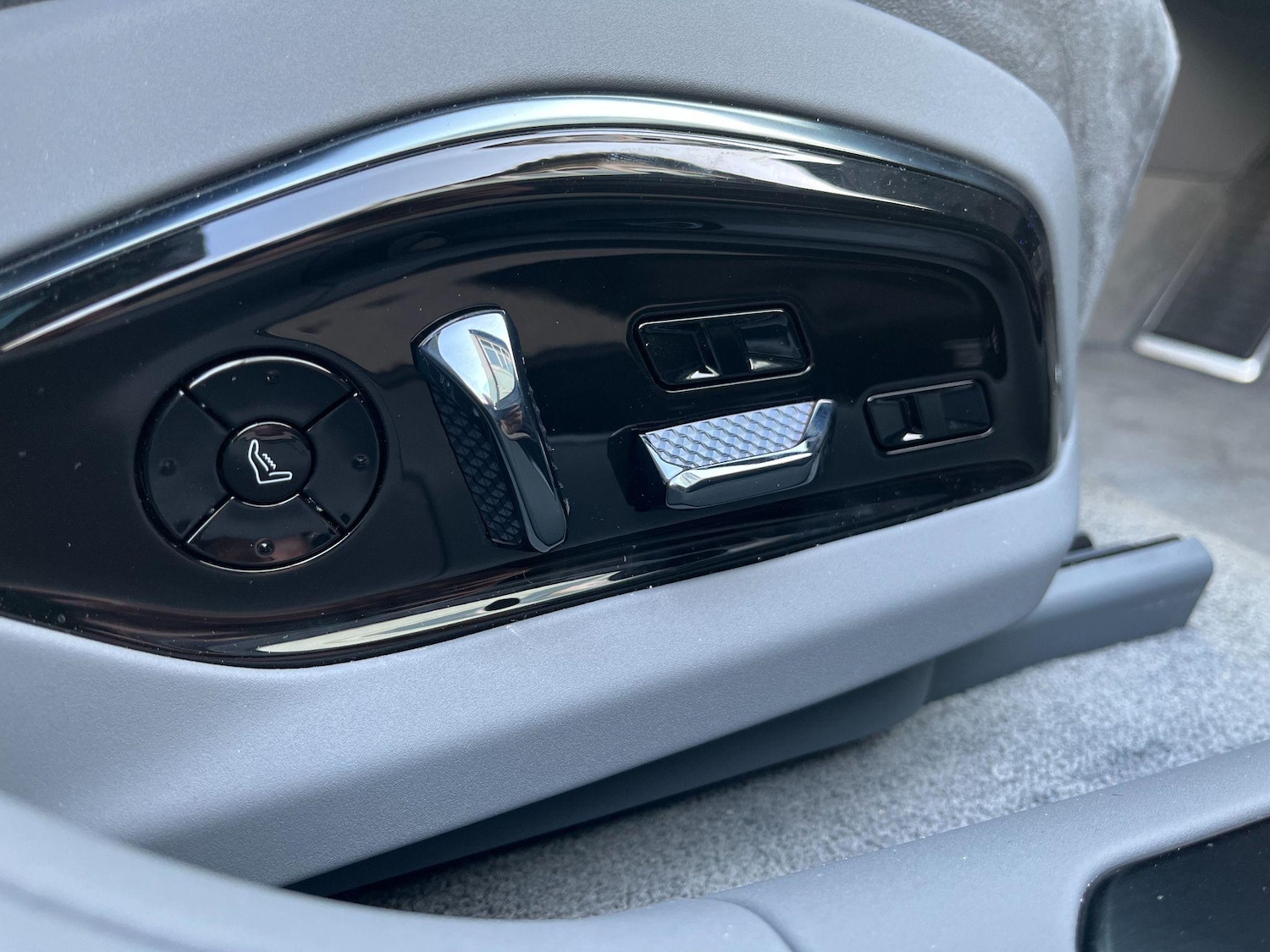 Used Lotus Emeya 2024 for sale - 78035973: Photo 14