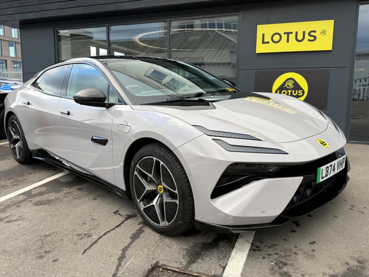 Used Lotus Emeya 2024 for sale - 78035973: Photo 2