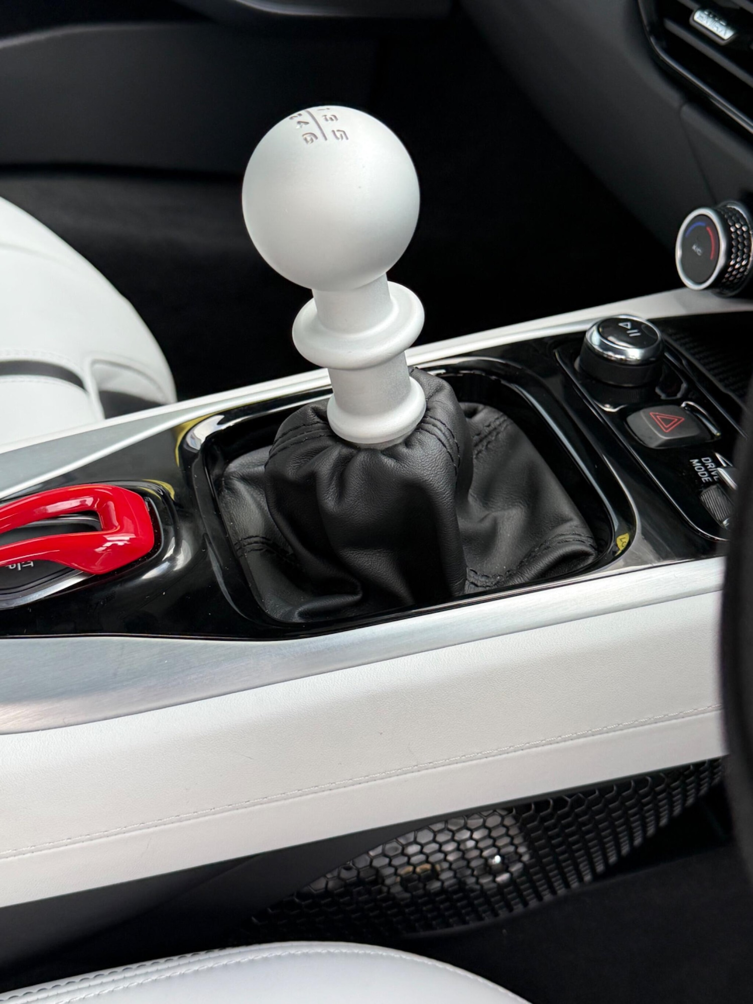 Used Lotus Emira 2025 for sale - 78035976: Photo 18