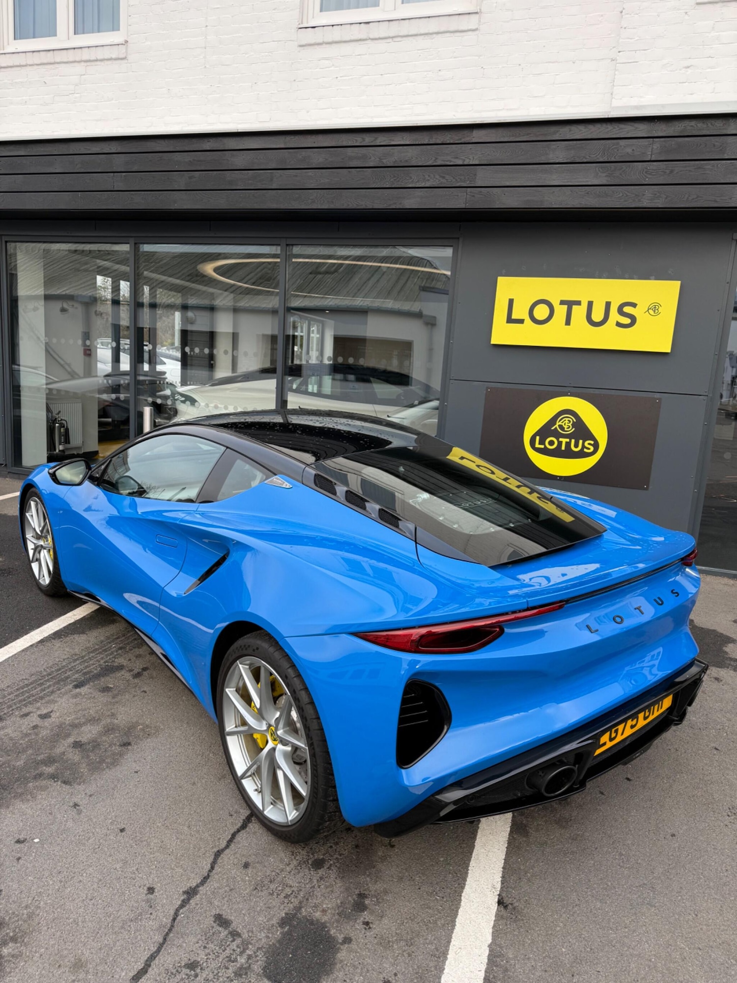 Used Lotus Emira 2025 for sale - 78035976: Photo 4