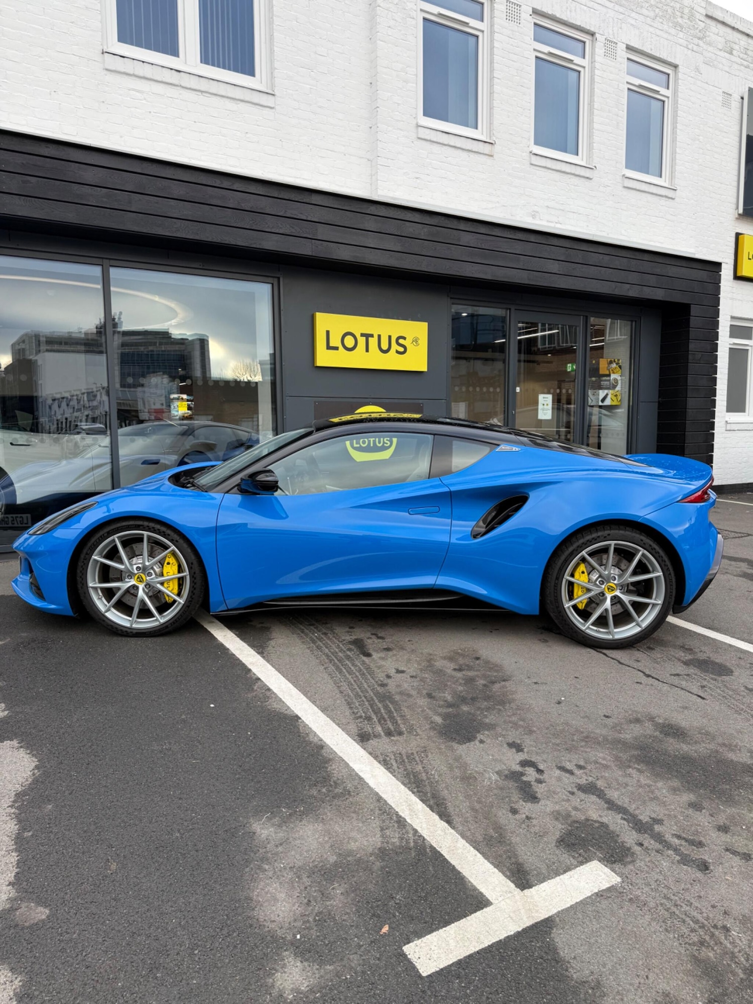 Used Lotus Emira 2025 for sale - 78035976: Photo 7