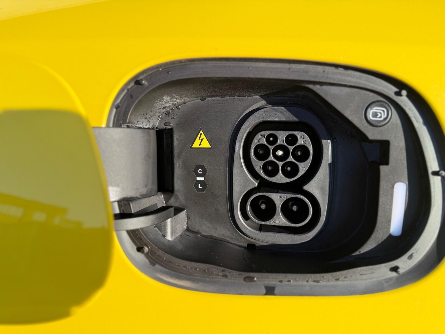 Used Lotus Emeya for sale - 78035982: Photo 23