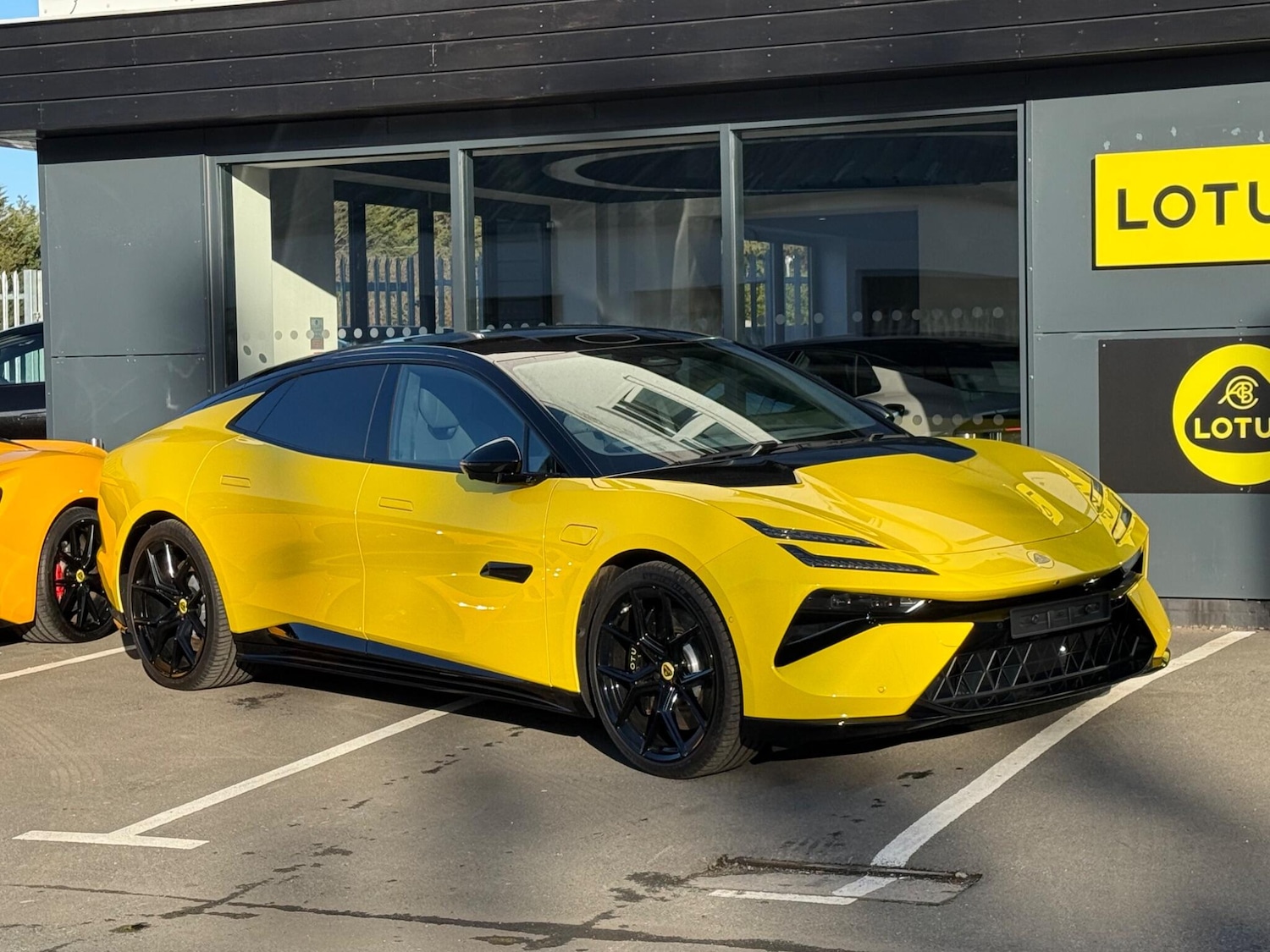 Used Lotus Emeya for sale - 78035982: Photo 5