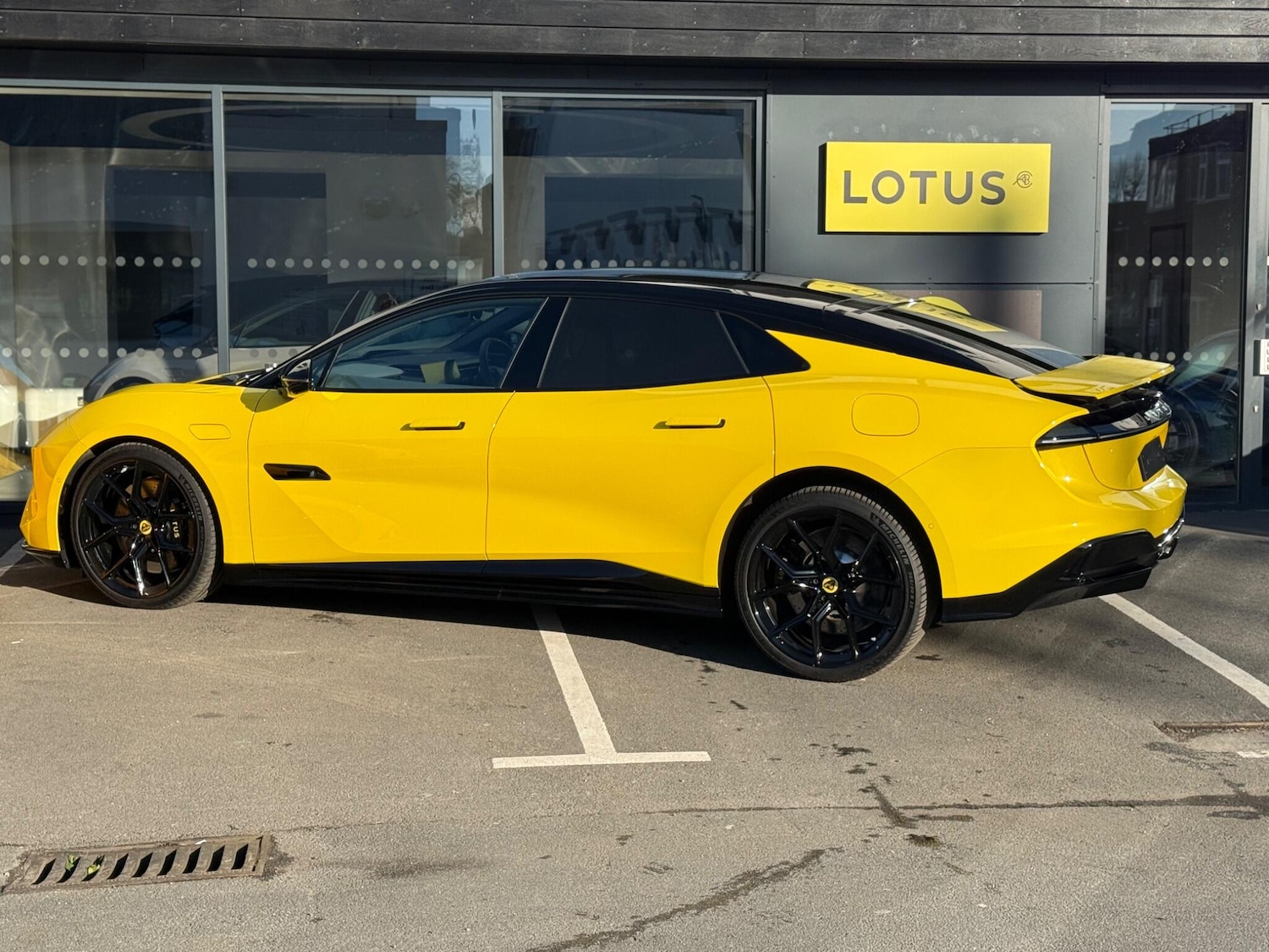 Used Lotus Emeya for sale - 78035982: Photo 6
