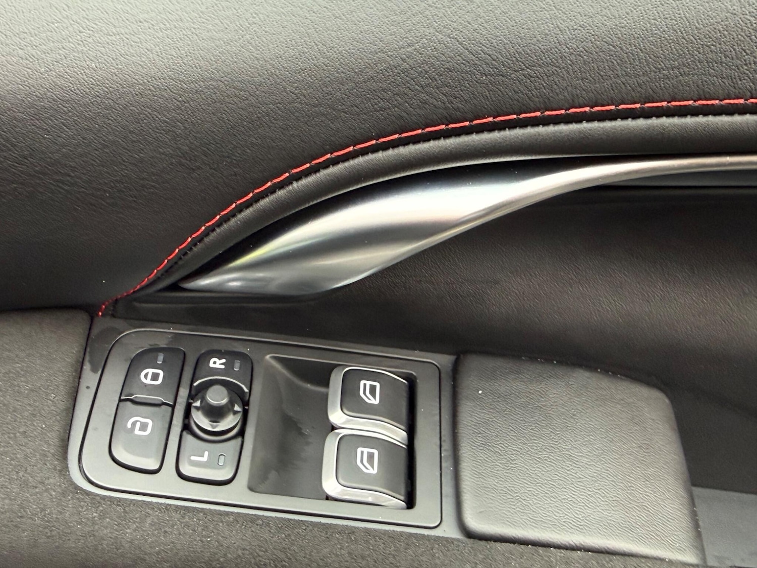 Used Lotus Emira for sale - 78035987: Photo 15