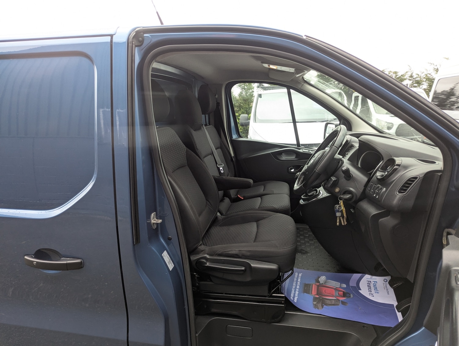 Used Vauxhall Vivaro 2017 for sale - 77639247: Photo 10