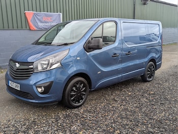 Used Vauxhall Vivaro 2017 for sale - 77639247: Photo