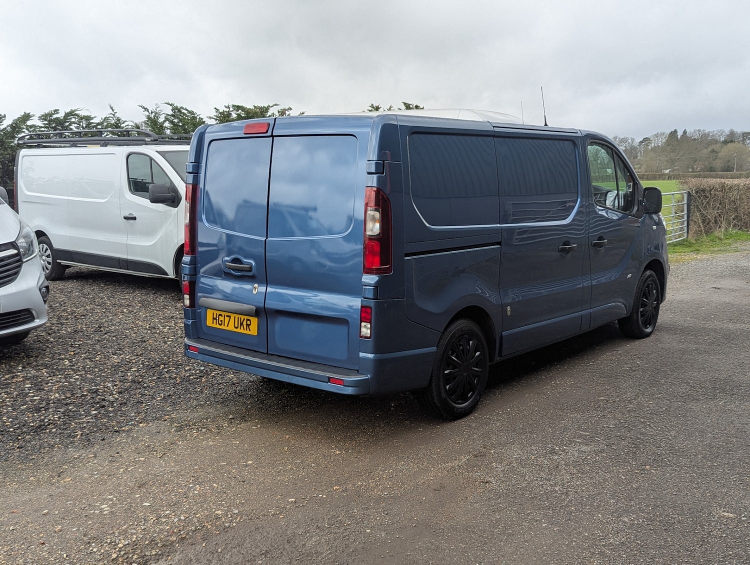 Used Vauxhall Vivaro 2017 for sale - 77639247: Photo 5