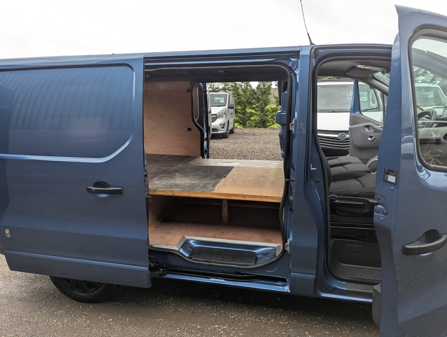 Used Vauxhall Vivaro 2017 for sale - 77639247: Photo 7