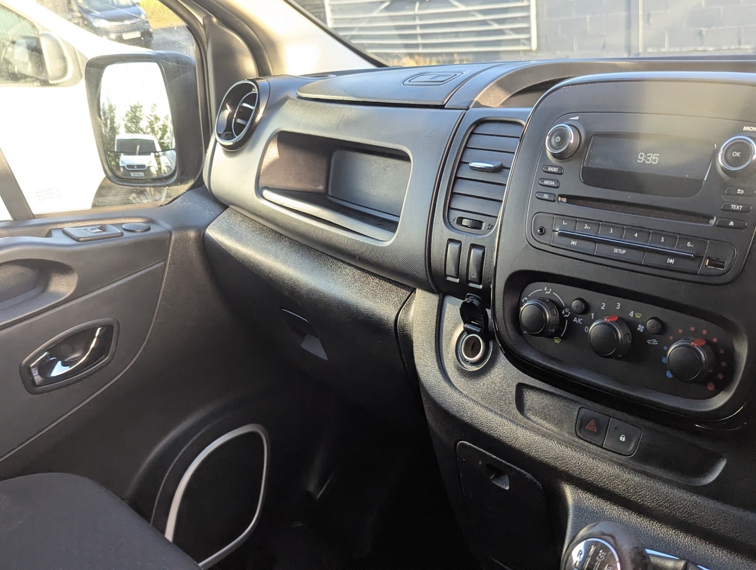 Used Vauxhall Vivaro 2018 for sale - 76891937: Photo 27