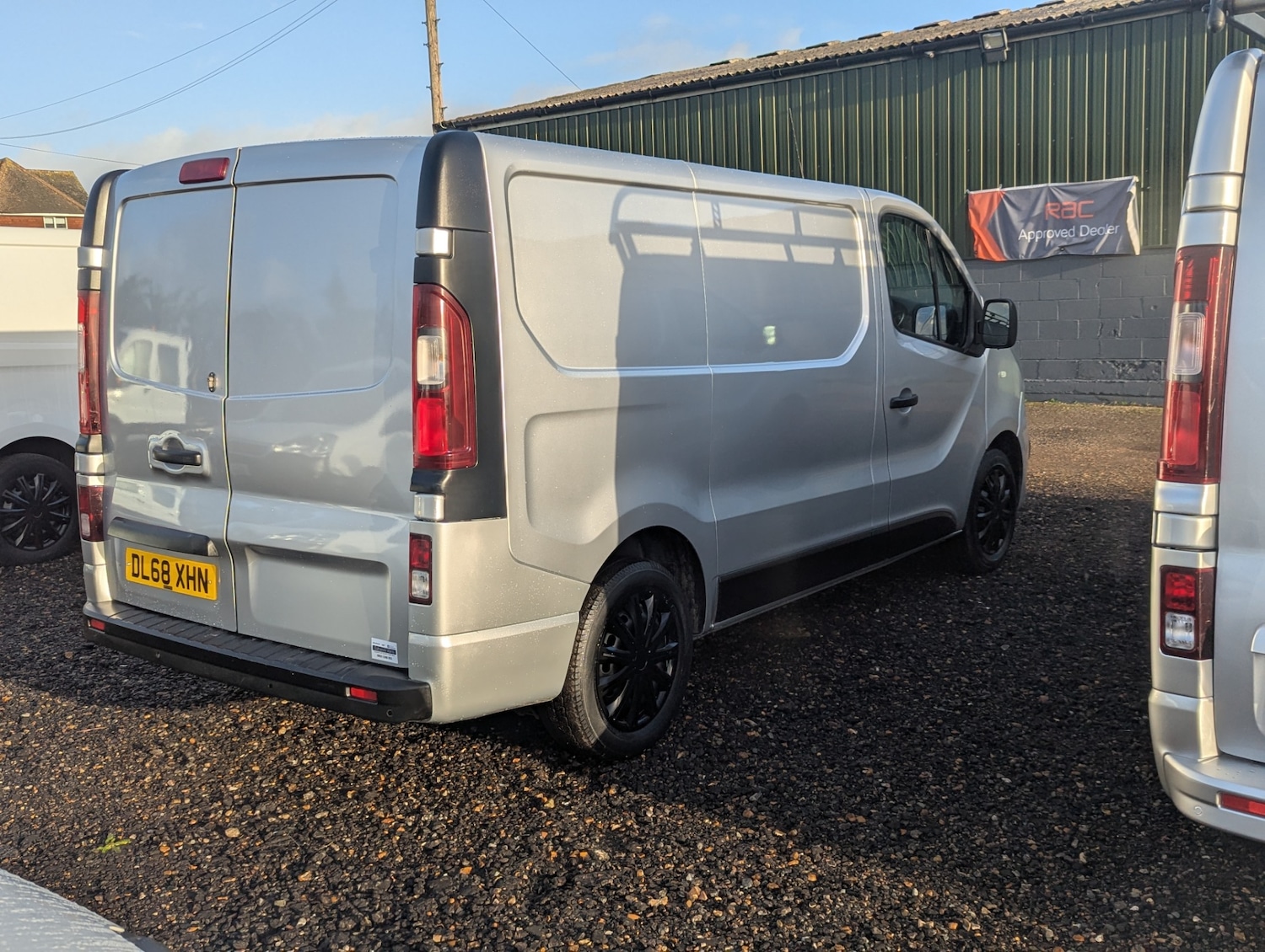Used Vauxhall Vivaro 2018 for sale - 76891937: Photo 5