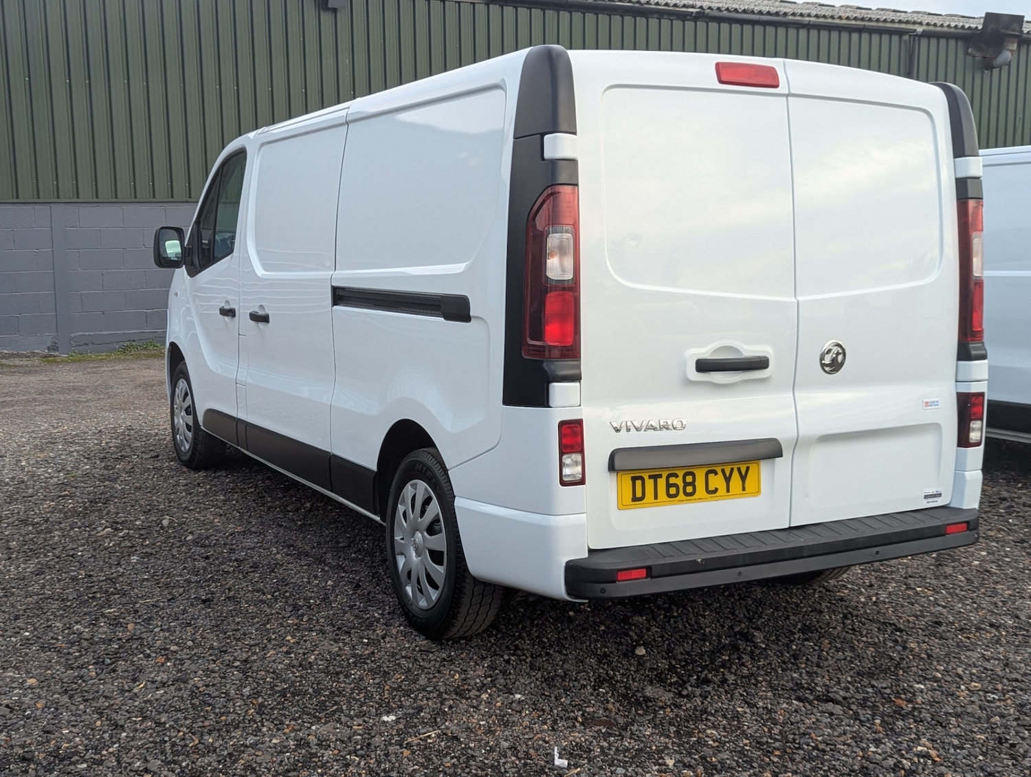 Used Vauxhall Vivaro 2018 for sale - 76464301: Photo 3