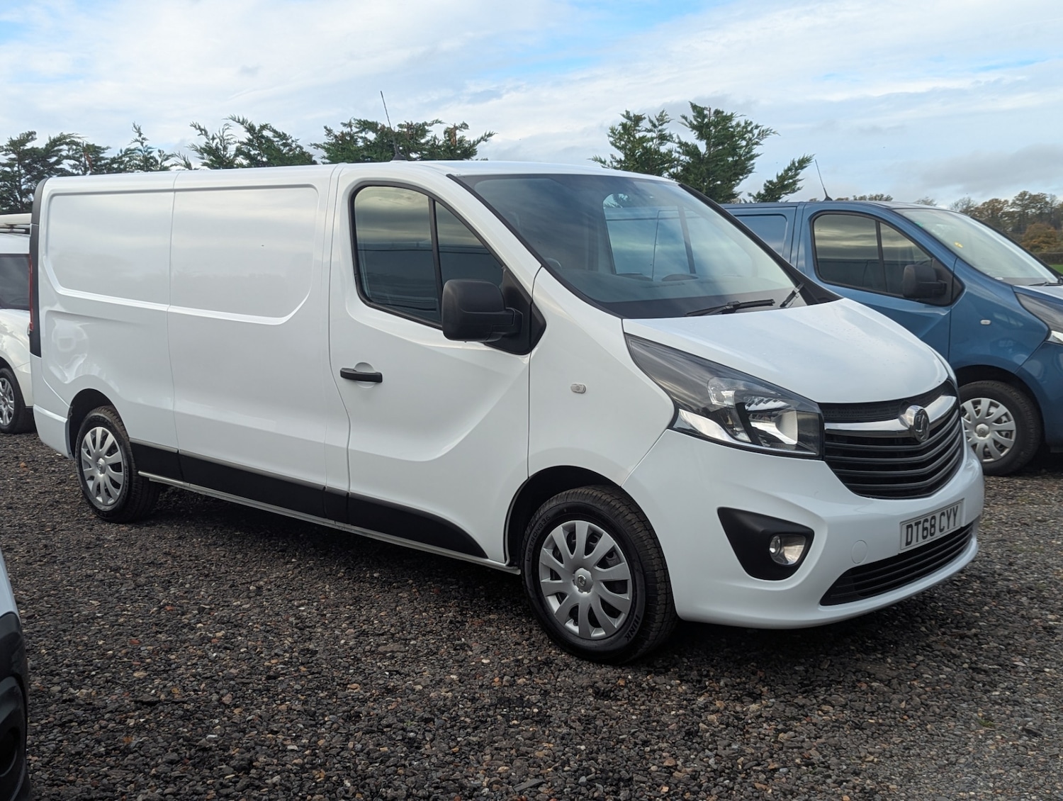 Used Vauxhall Vivaro 2018 for sale - 76464301: Photo 5