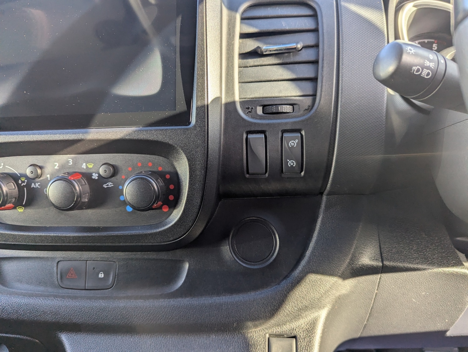 Used Vauxhall Vivaro 2018 for sale - 77222904: Photo 22