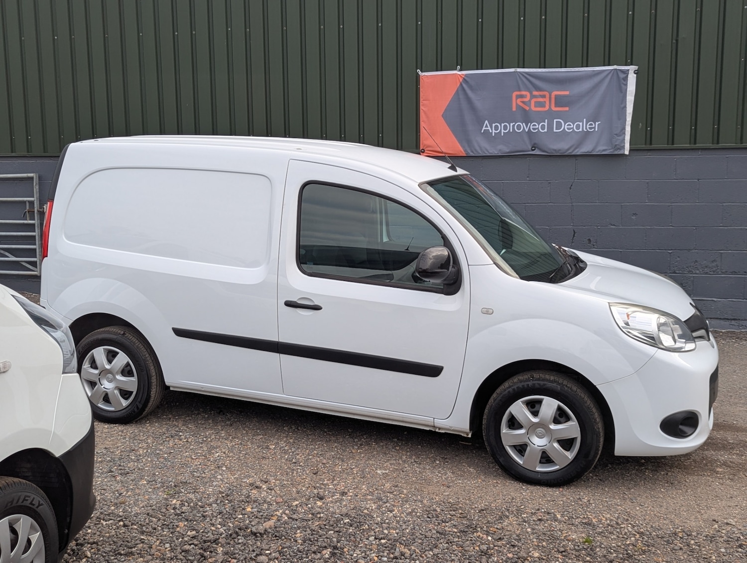 Used Renault Kangoo 2017 for sale - 76077559: Photo 21