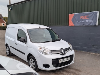 Used Renault Kangoo 2017 for sale - 76077559: Photo