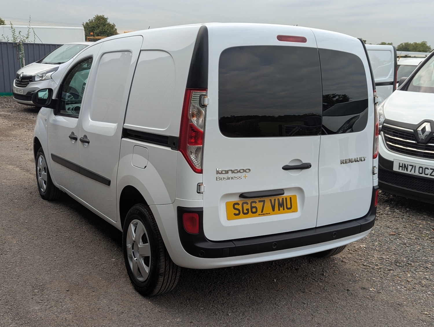 Used Renault Kangoo 2017 for sale - 76077559: Photo 4