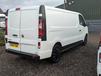 Used Vauxhall Vivaro 2018 for sale - 76490490: Photo