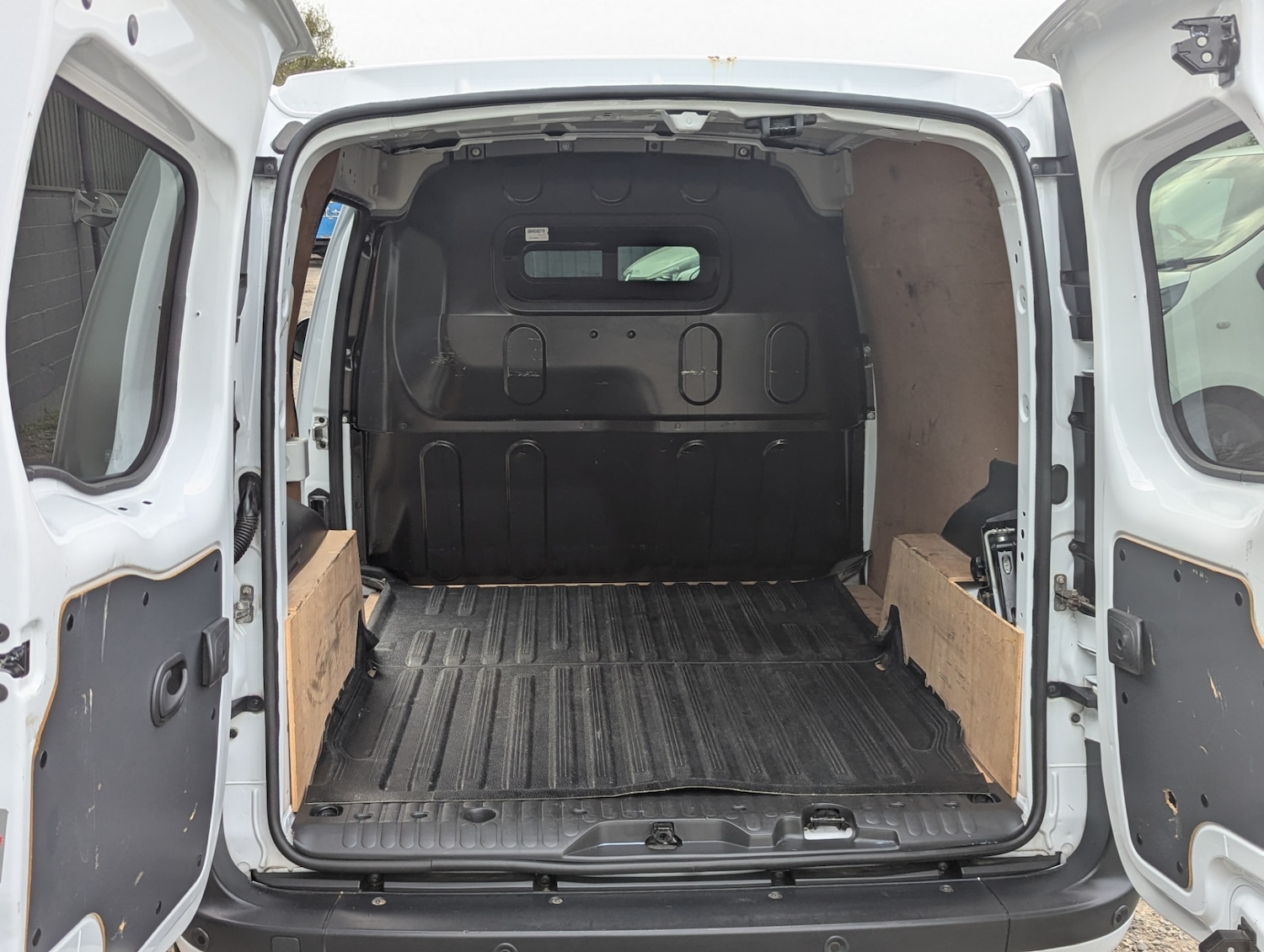 Used Renault Kangoo 2017 for sale - 76736353: Photo 21