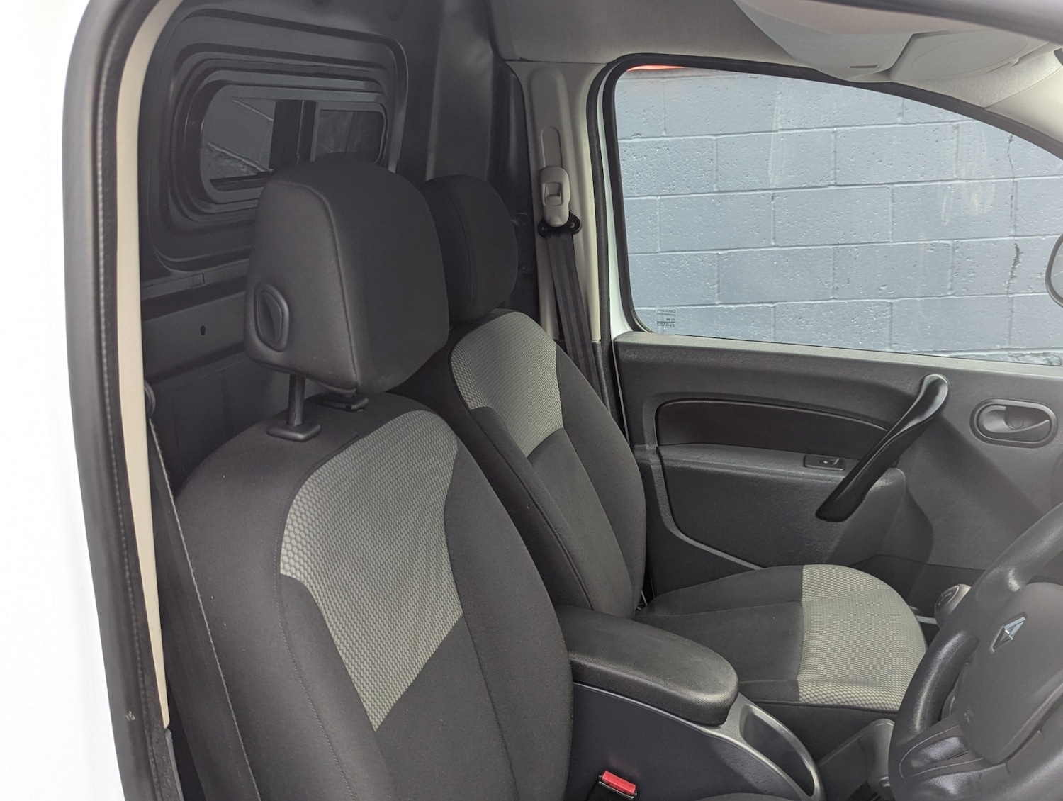 Used Renault Kangoo 2017 for sale - 76736353: Photo 28