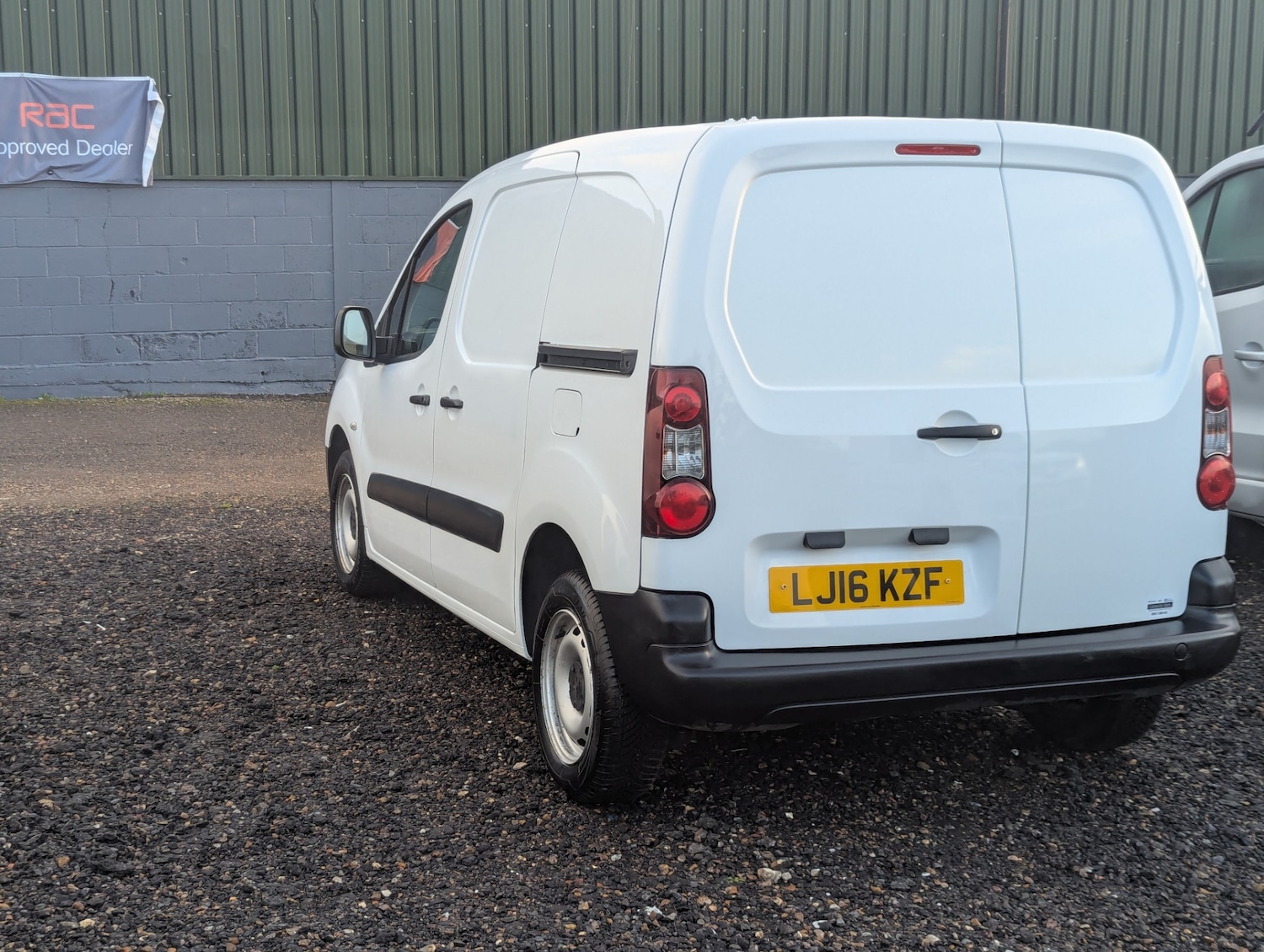 Used Peugeot Partner 2025 for sale - 76892235: Photo 13