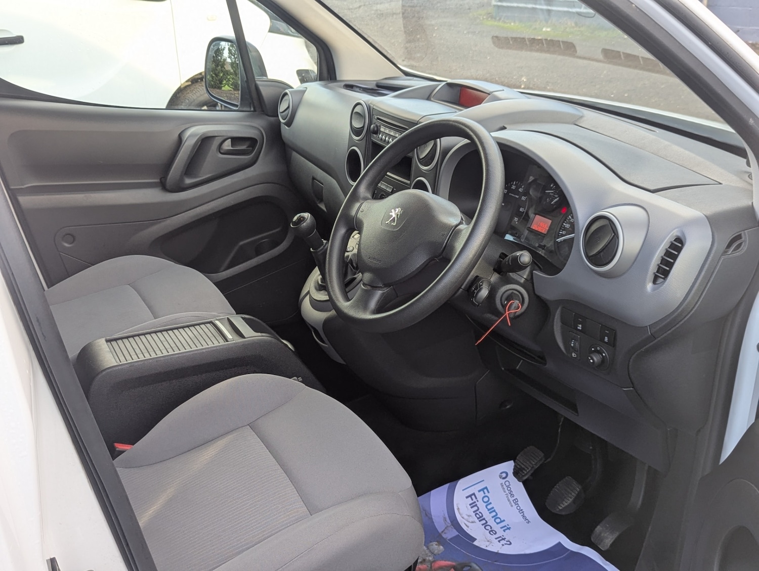 Used Peugeot Partner 2025 for sale - 76892235: Photo 25