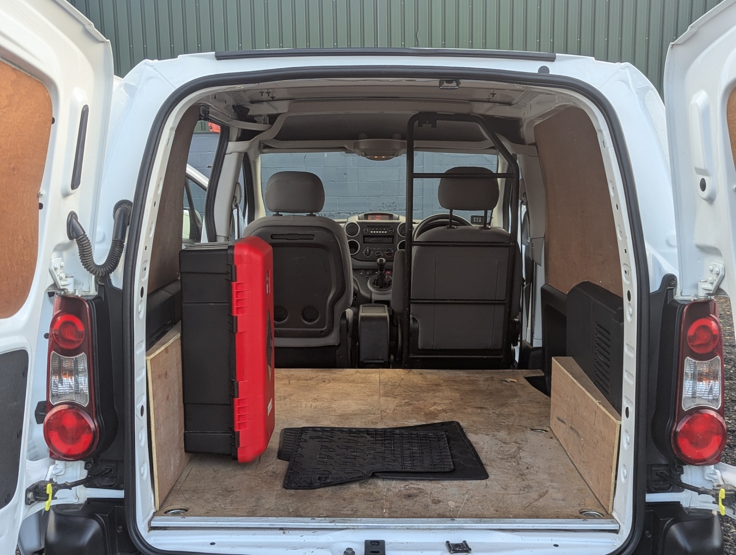 Used Peugeot Partner 2025 for sale - 76892235: Photo 7