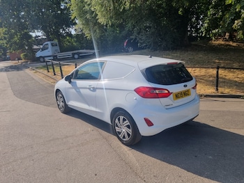 Used Ford Fiesta 2019 for sale - 79511203: Photo